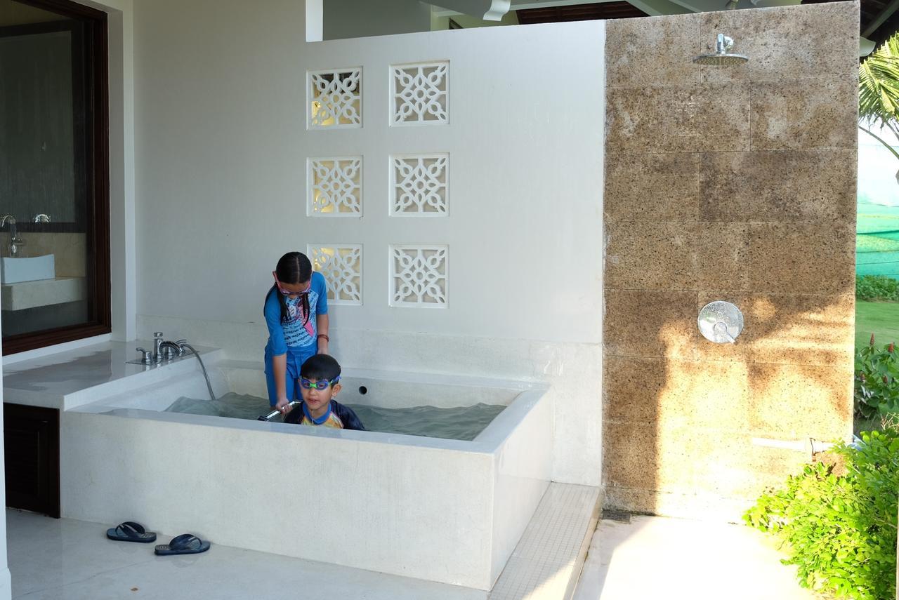 Golden Lotus Resort Ke Ga Bagian luar foto
